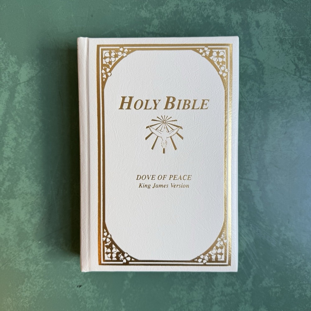 VTG 90s Dove of Peace KJV Holy Bible White Gold Gilt Illustrated Clean Unmarked
